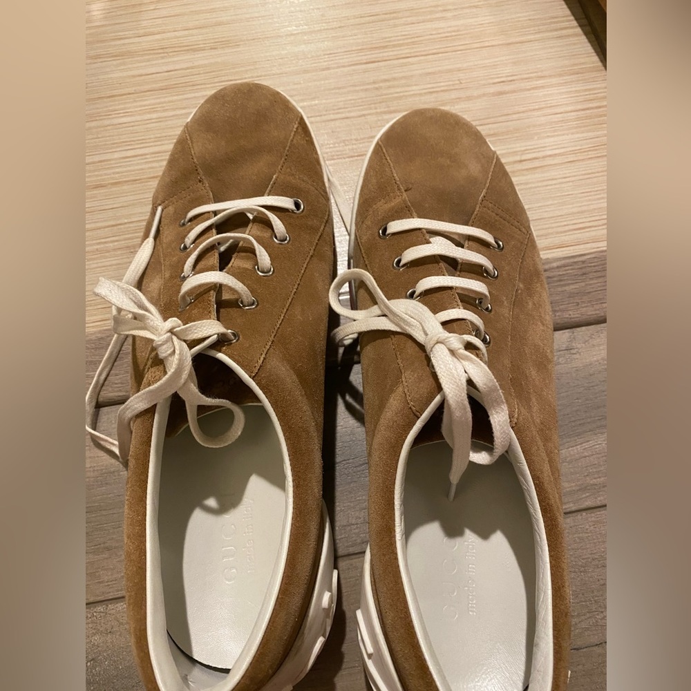 Gucci Low Suede Sneakers - Picture 9 of 9